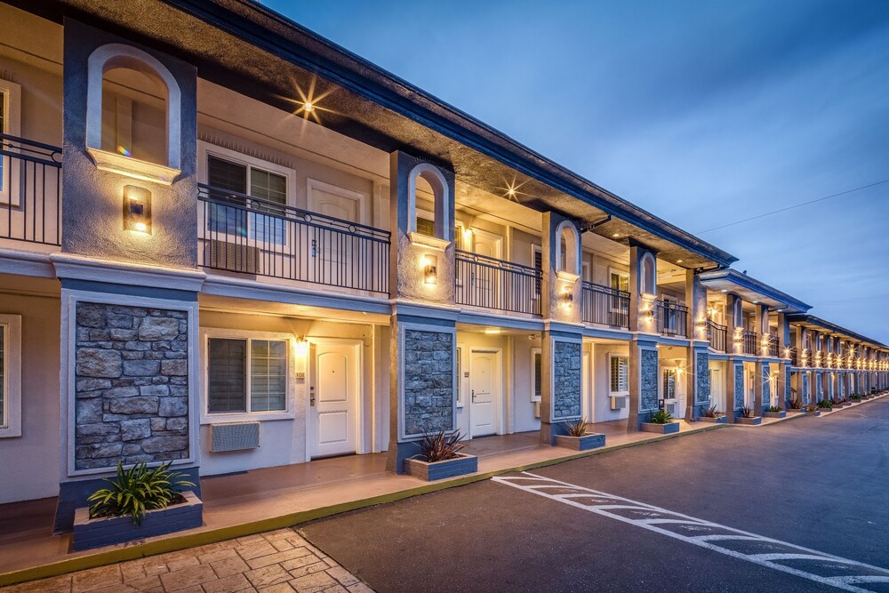 Hotel Front - Evening/Night