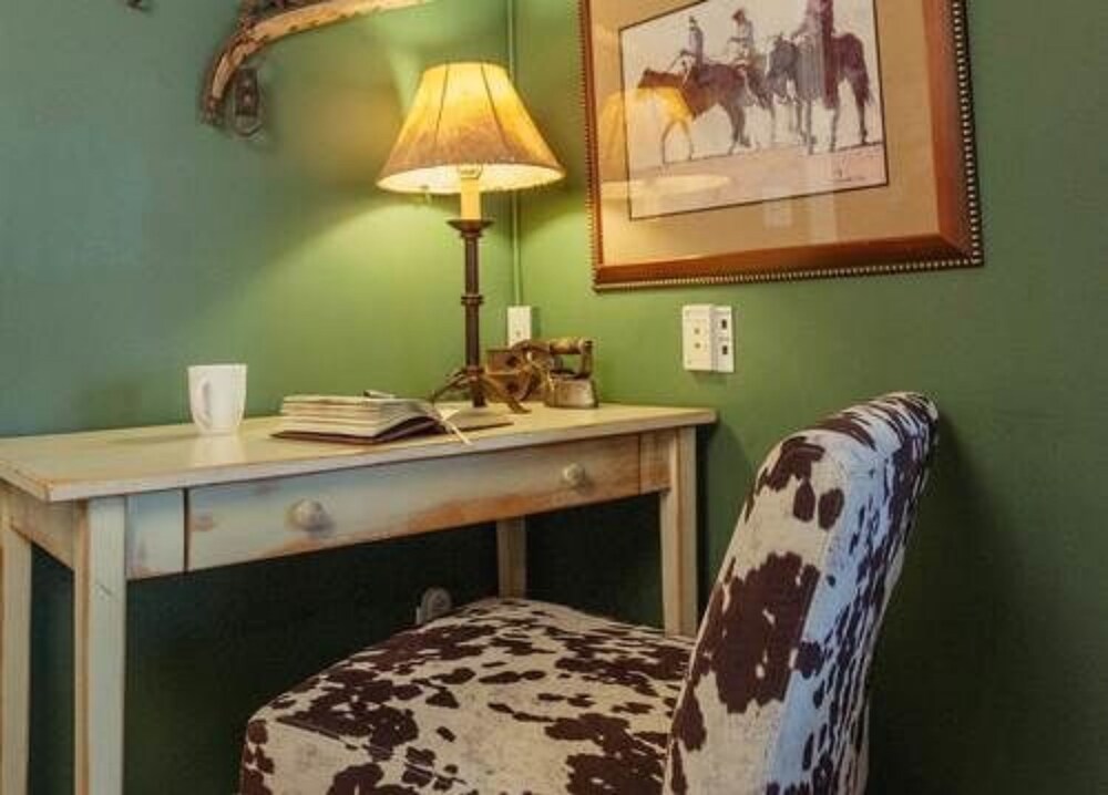 Guestroom