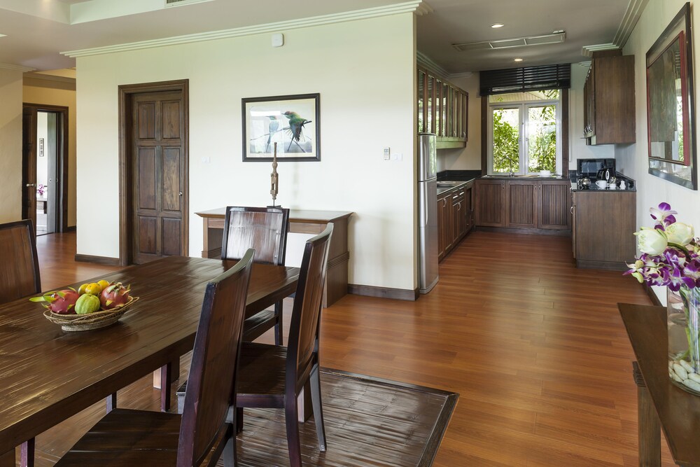 In-Room Kitchen