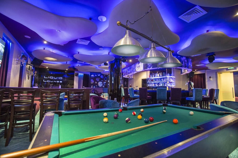 Hotel Bar