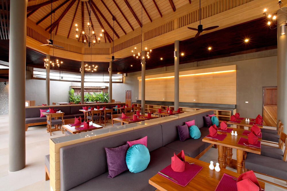 Restaurant, APSARA Beachfront Resort and Villa