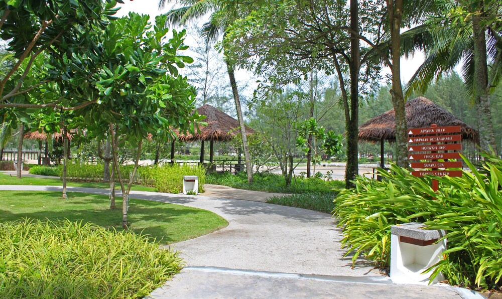 Garden, APSARA Beachfront Resort and Villa