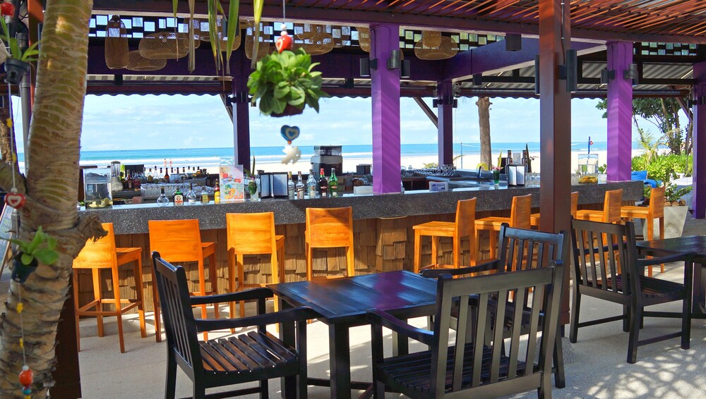 Hotel Bar