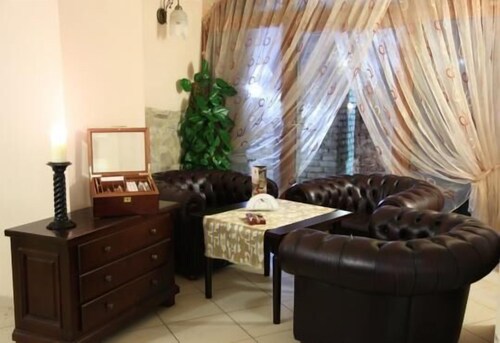Hotel Lounge