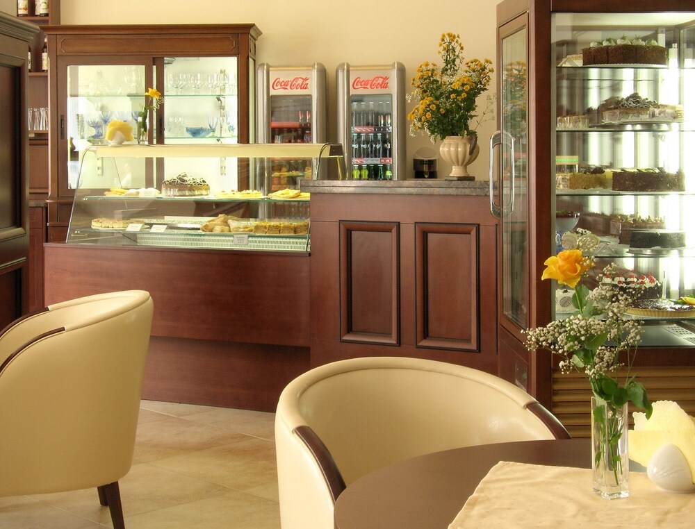 Cafe