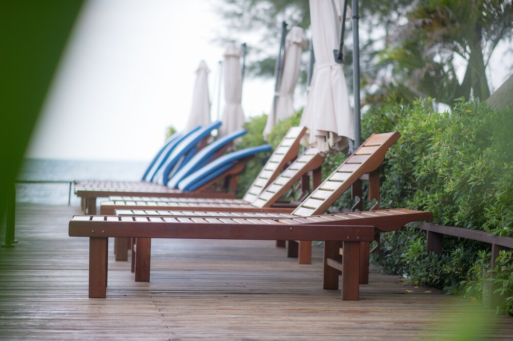 Sundeck