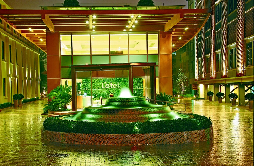Hotel Front - Evening/Night