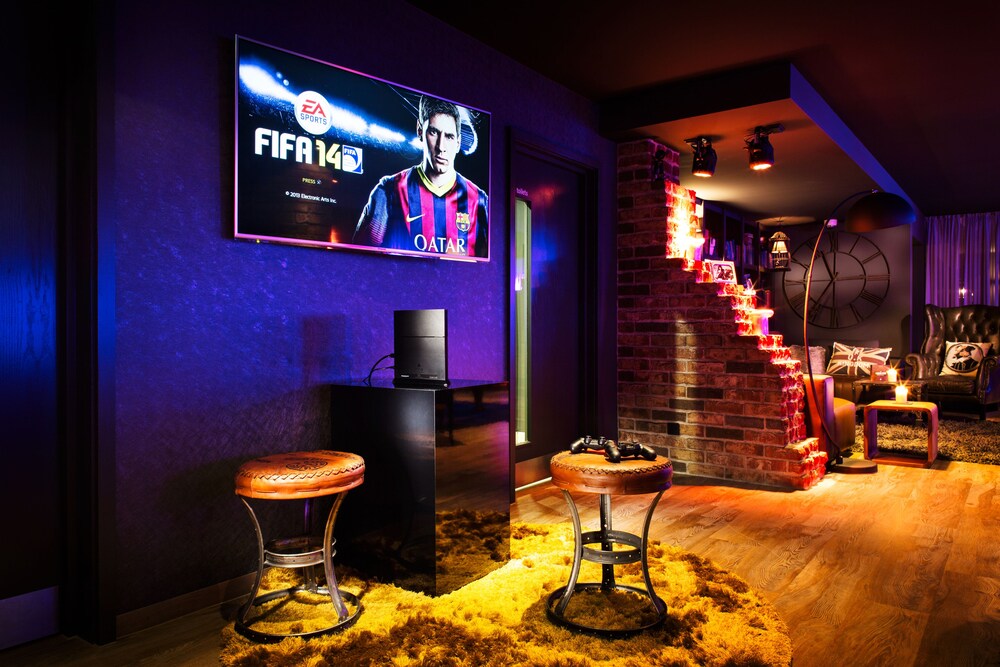 Hotel Lounge