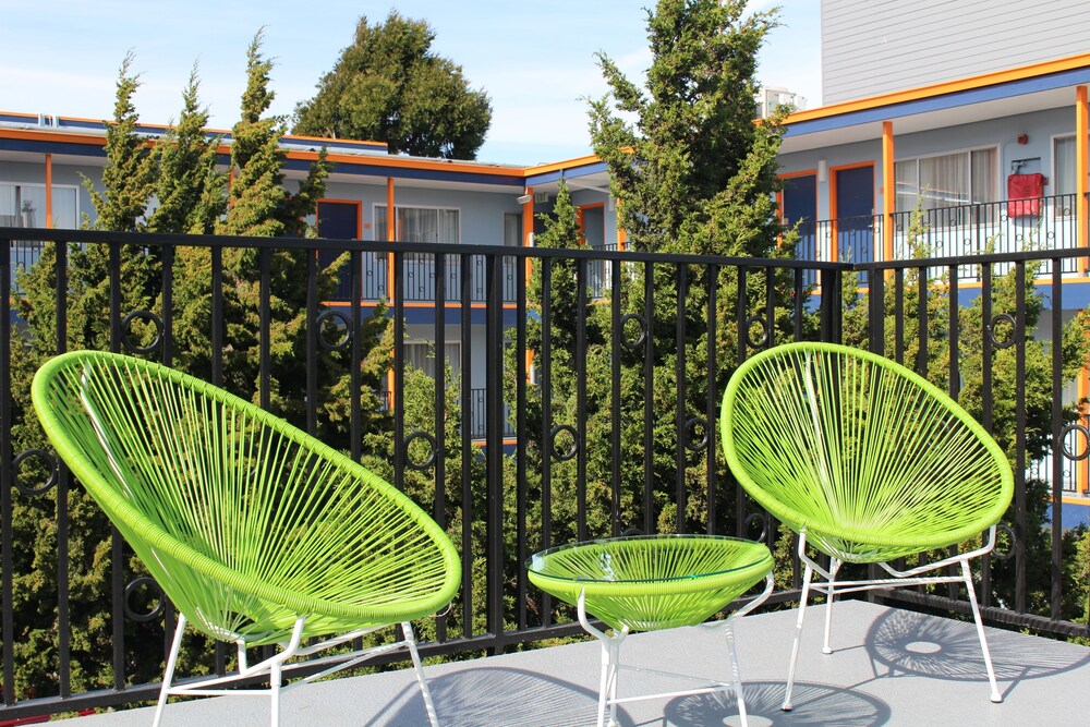 Sundeck