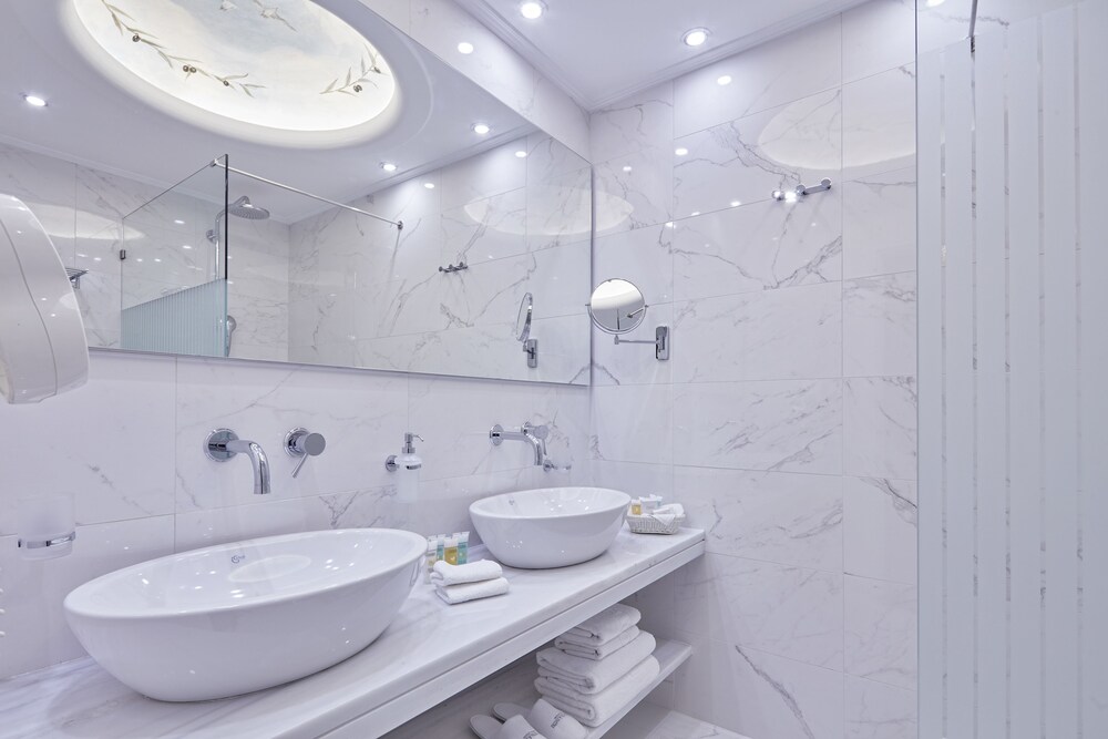 Executive Suite, 1 Bedroom, City View - Bathroom