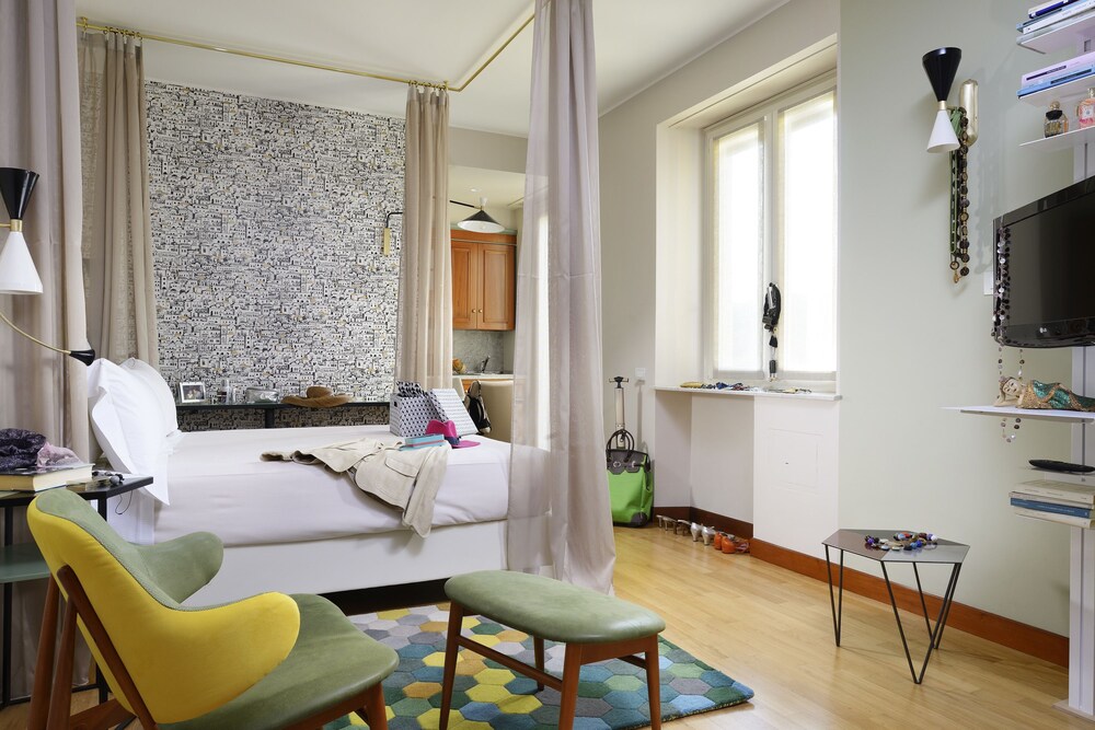 Studio - Guestroom