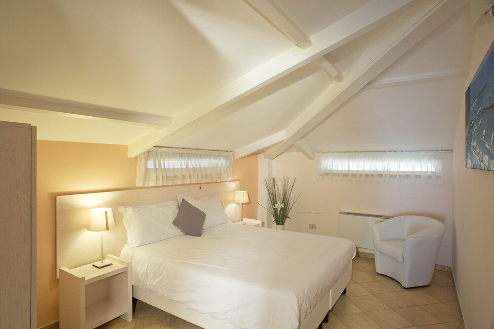 Camera (Appartamento, 3 camere da letto)