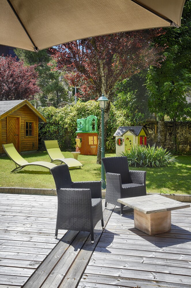 Childrens Play Area - Outdoor
