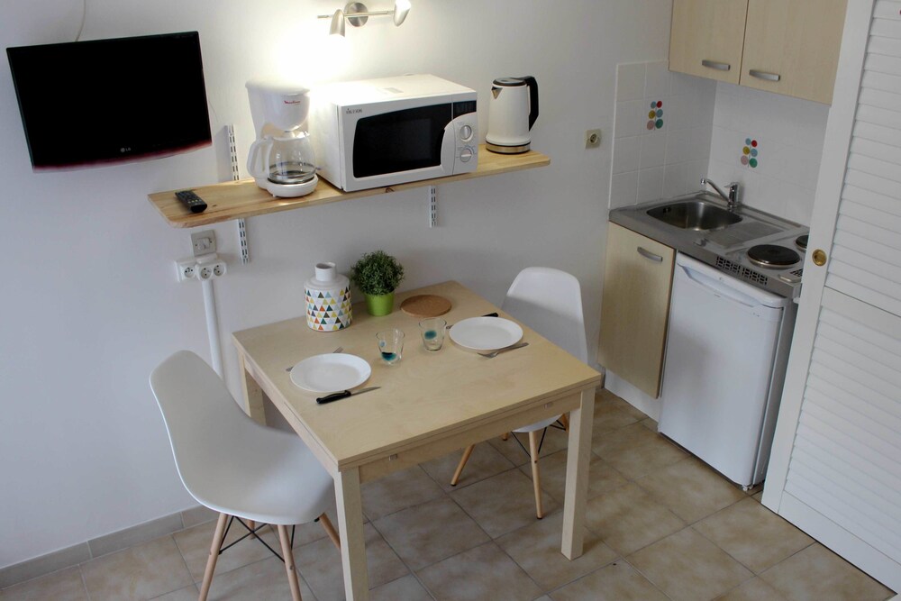 In-Room Kitchenette