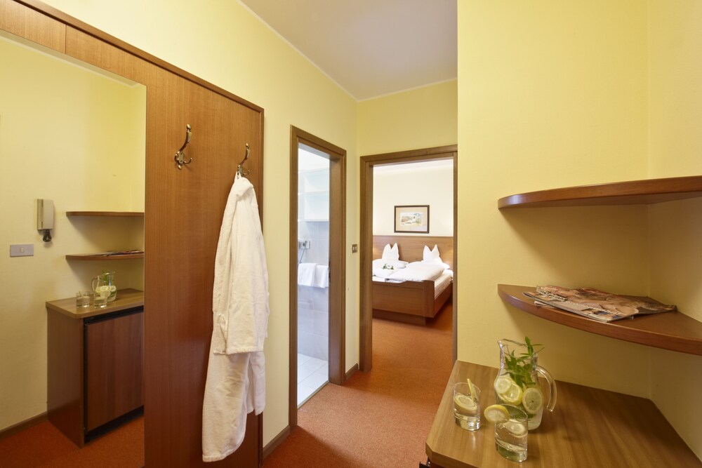 Apartment, 1 Bedroom, Balcony, Annex Building (Gala, cleaning fee not included, 67 €) - Guestroom