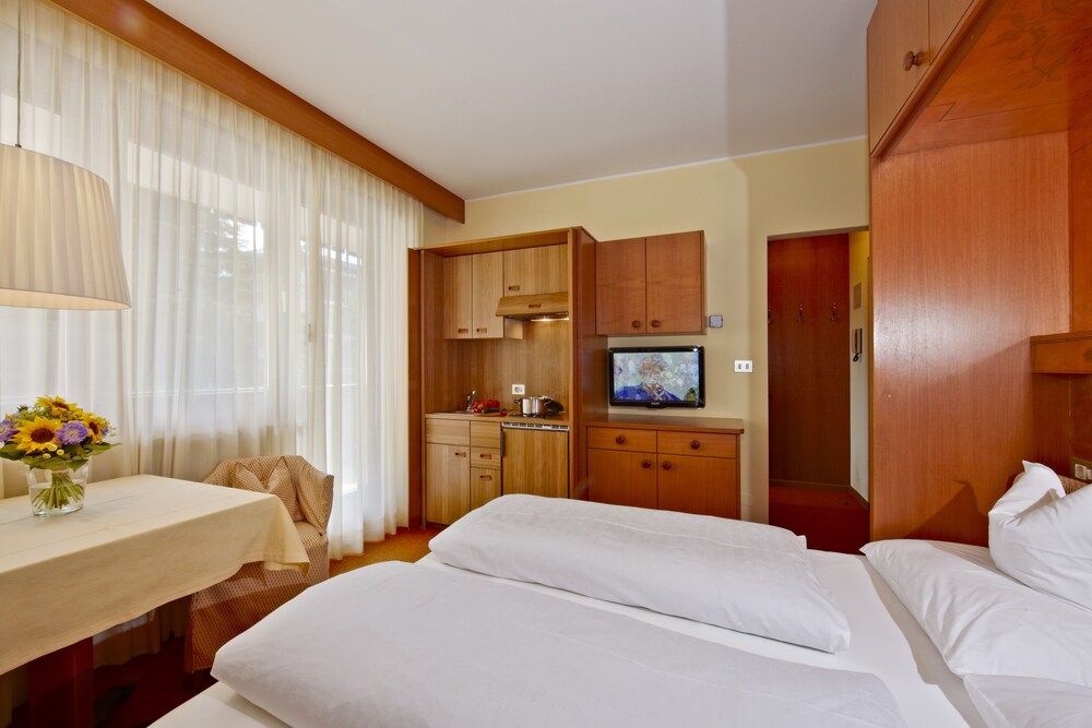 Double Room, Balcony, Annex Building (Morgenduft) - Guestroom
