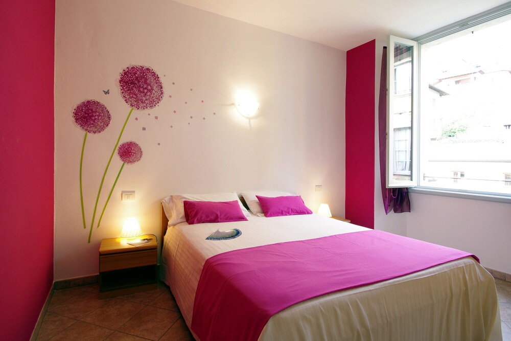 Apartment, 1 Bedroom, Balcony, Lake View - Guestroom