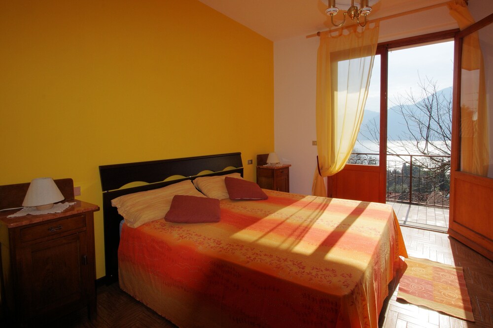 Apartment, 3 Bedrooms, Balcony, Lake View - Guestroom