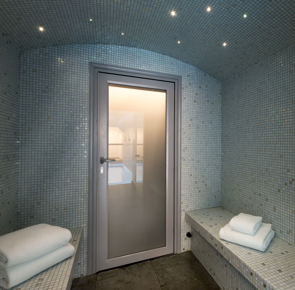 Steam Room