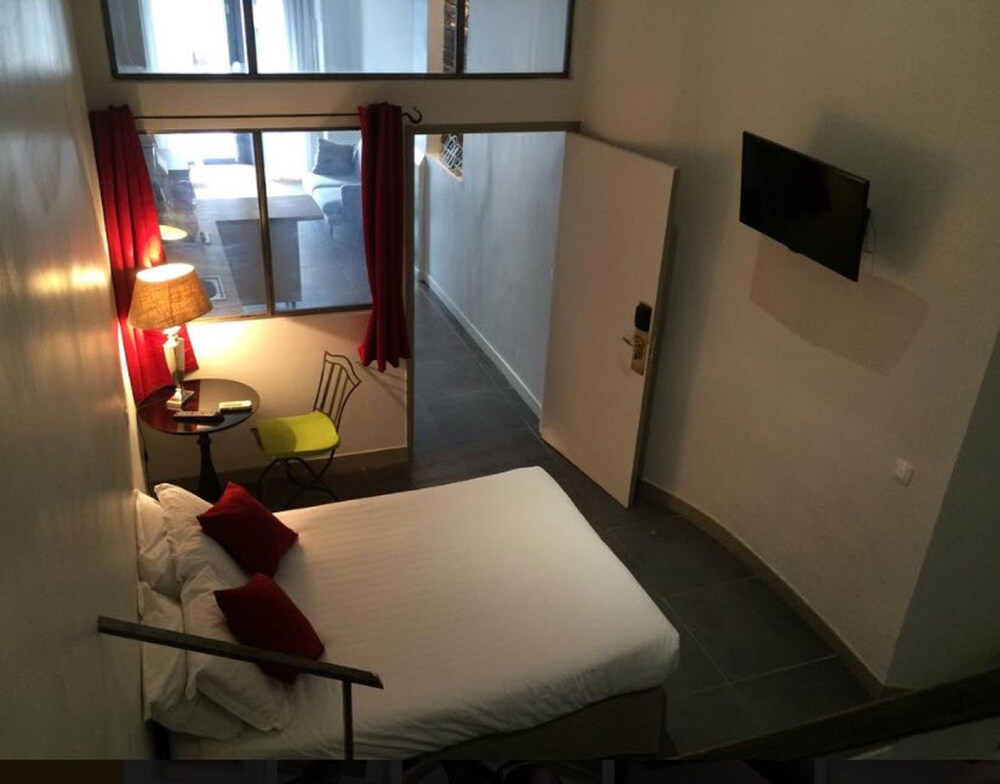 Guestroom