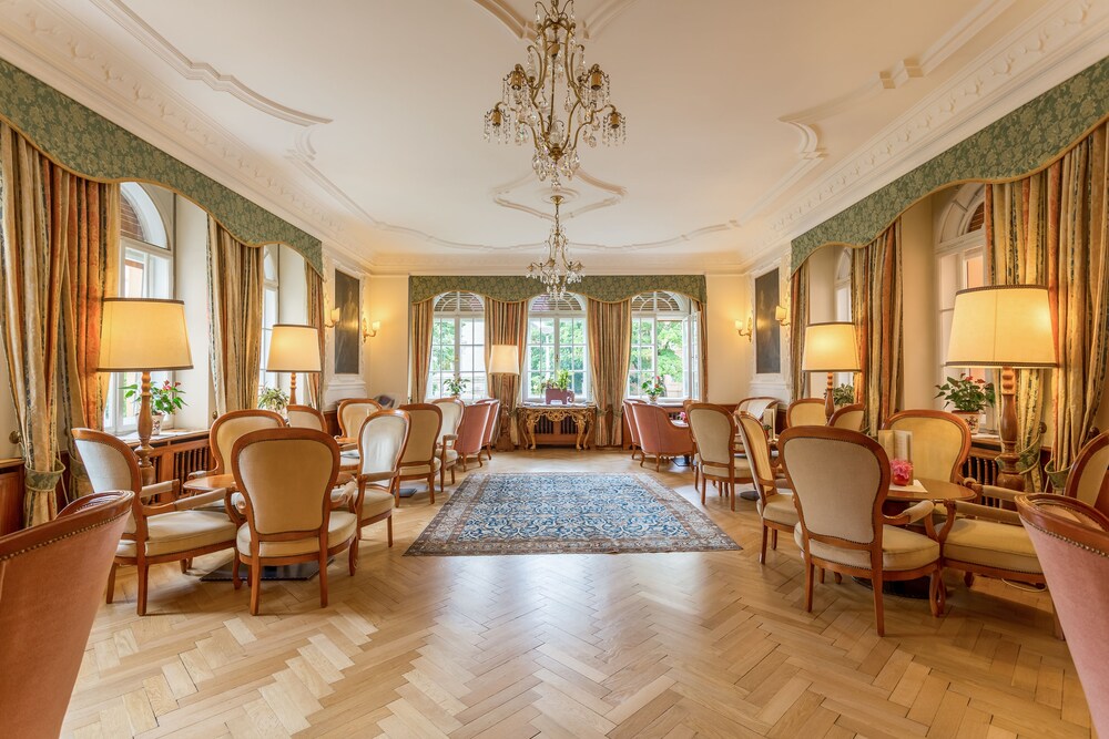 Bar-salon de l'hôtel