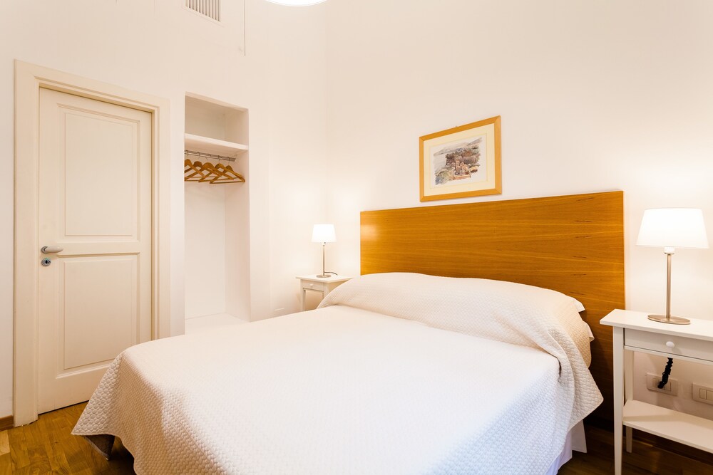 Traditional Apartment, 1 Bedroom - Guestroom