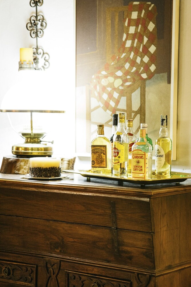 Hotel Bar