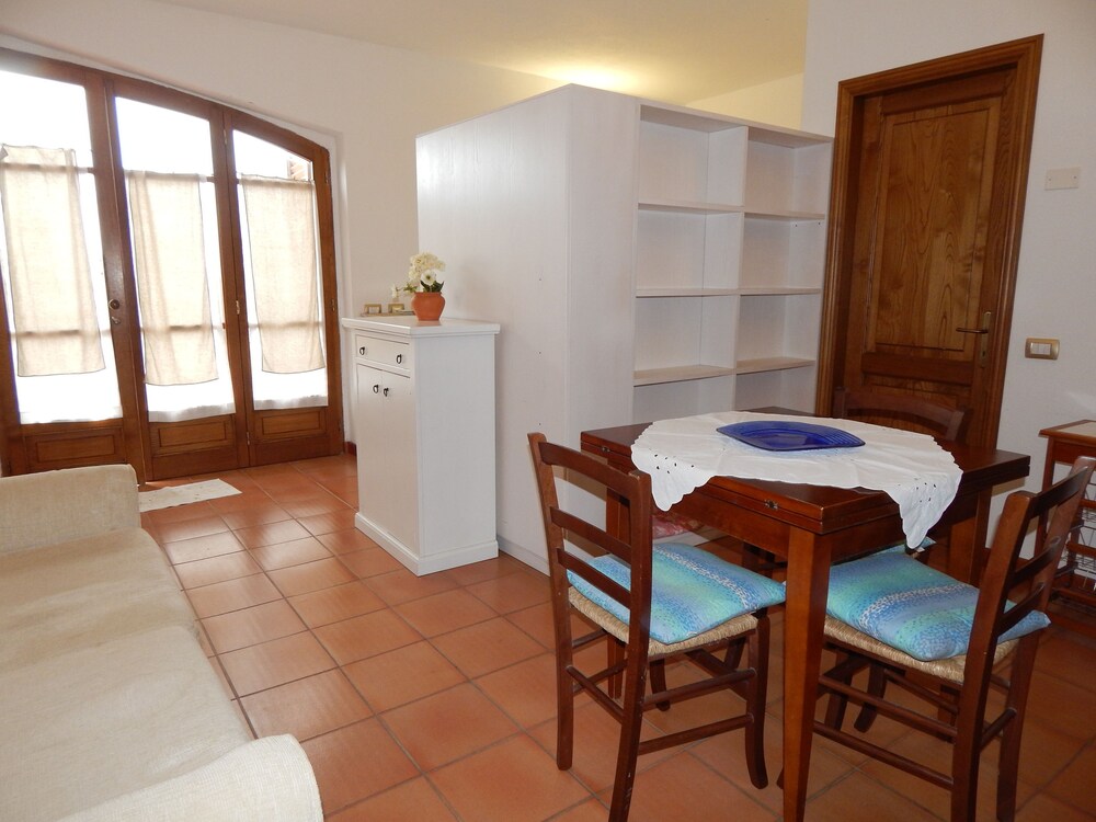 Studio, Annex Building - In-Room Dining