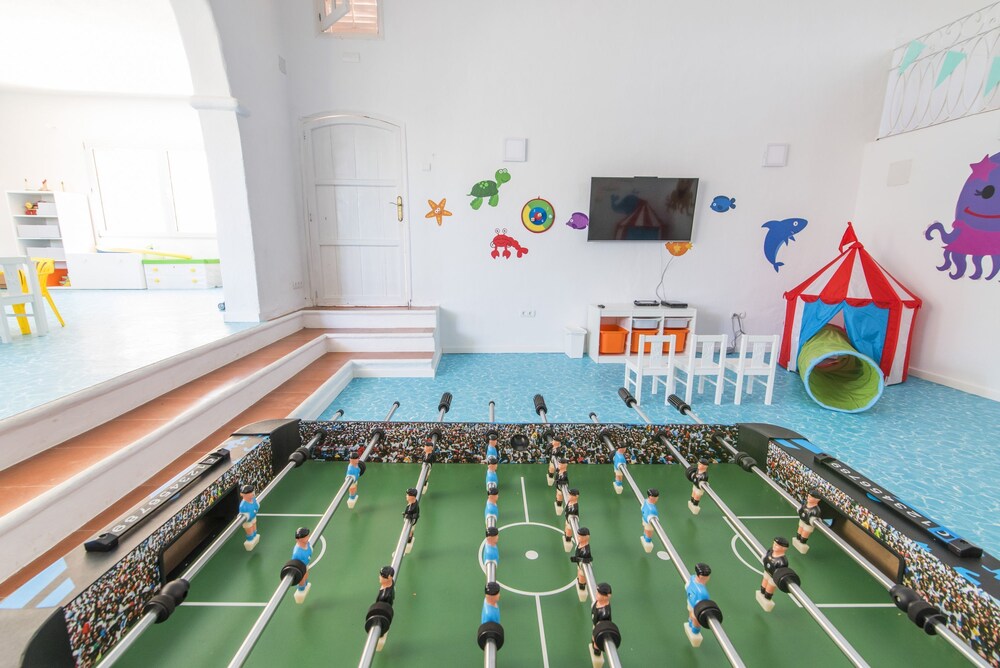 Childrens Play Area - Indoor