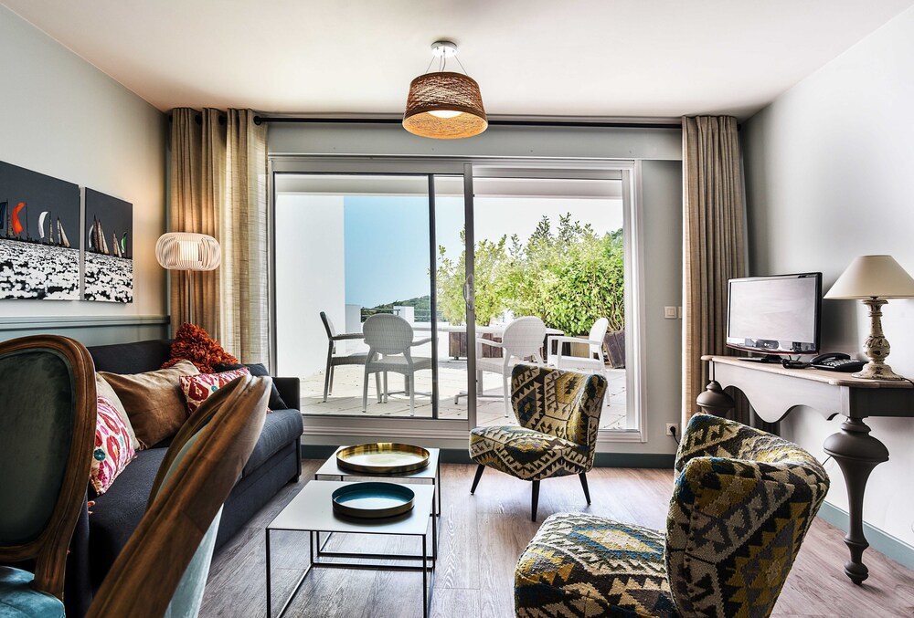Family Apartement for 6 people - Living Room