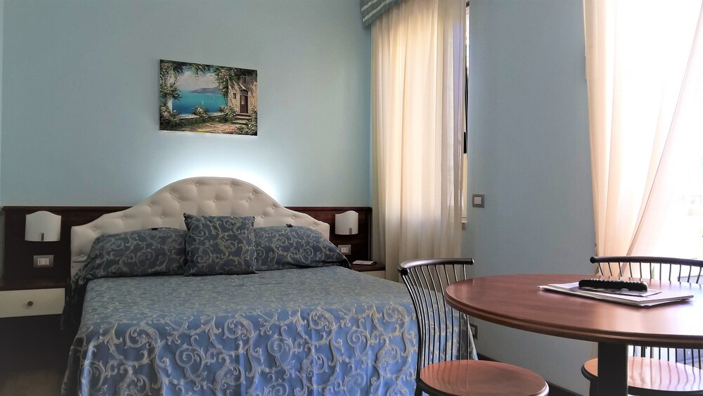 Smart Apartment - Guestroom View
