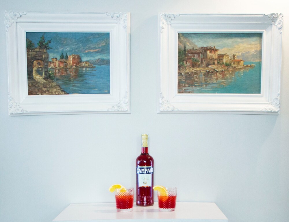 Hotel Bar
