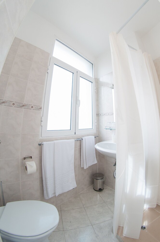 Duplex - Bathroom