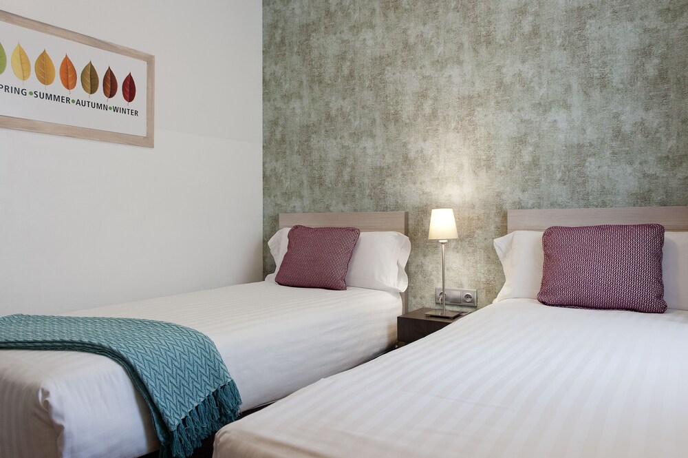 Superior Apartment, 2 Bedrooms - Guestroom
