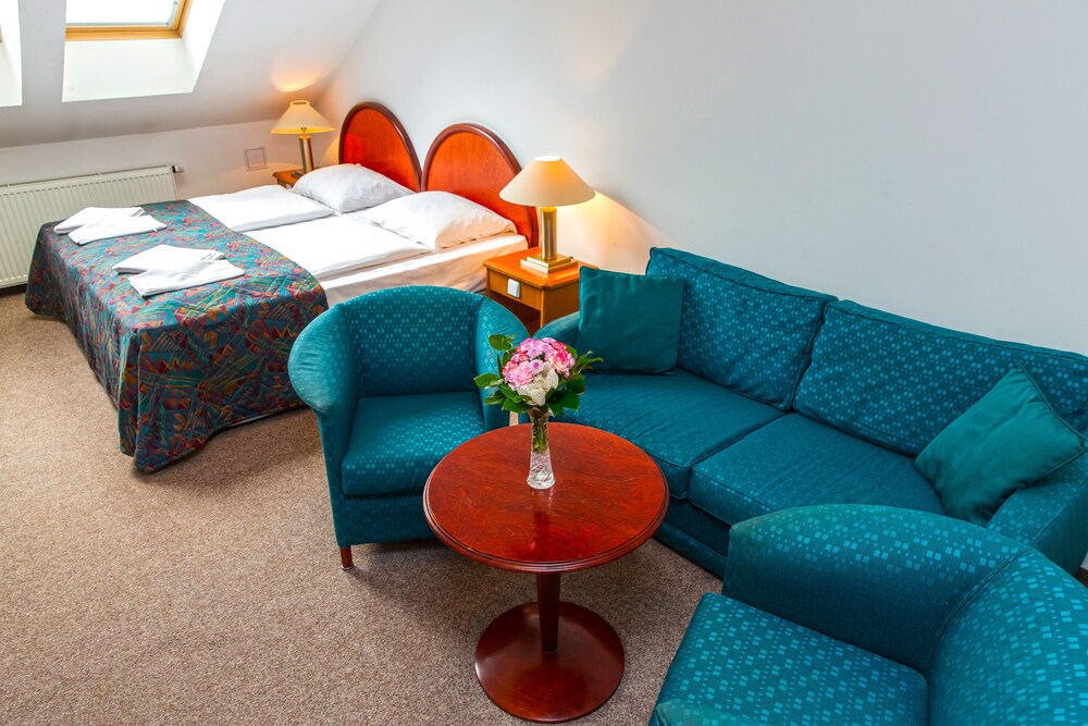 Guestroom