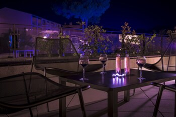 Hotel Lounge