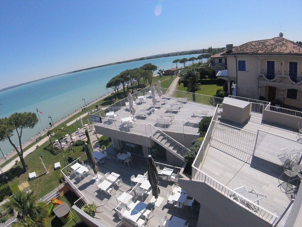 Lake View