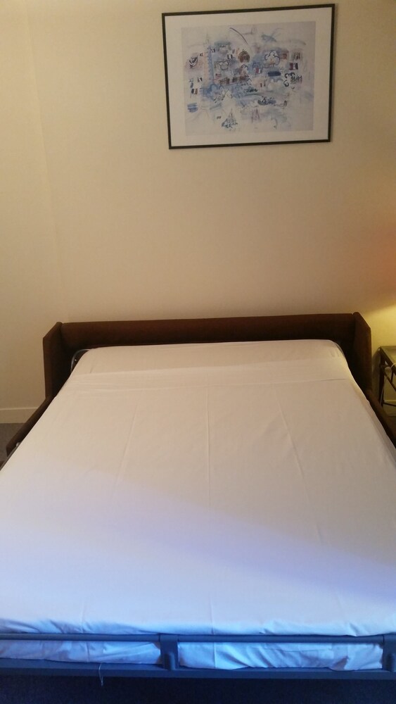 Studio (For 2) - Guestroom