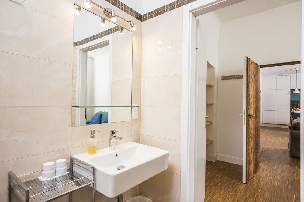 Apartment, 2 Bedrooms, Garden Area (8 people) - Bathroom