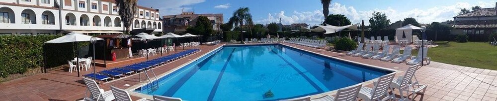 Piscina all'aperto