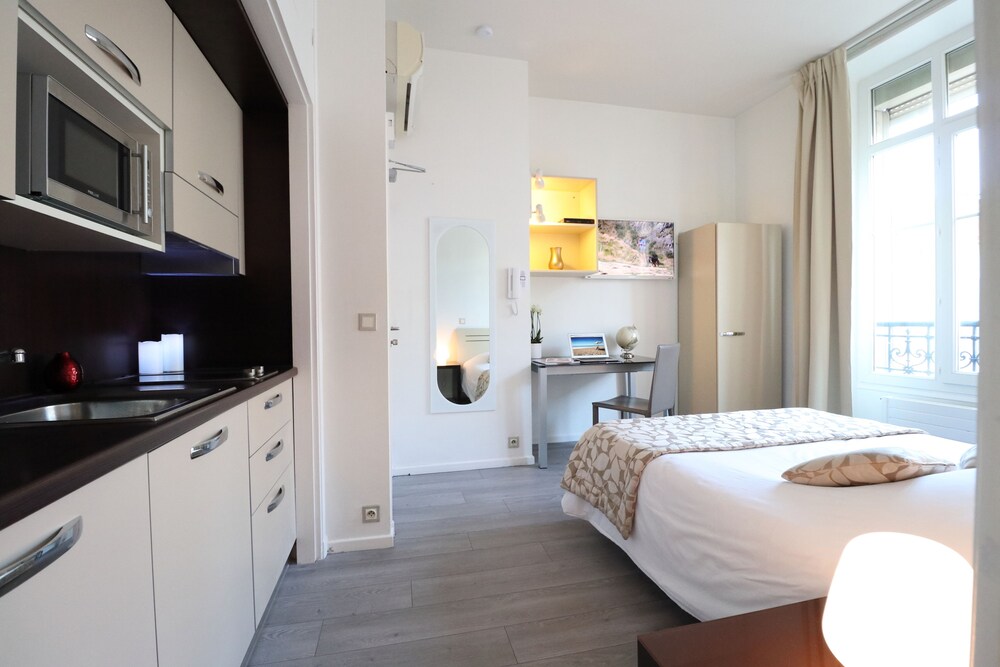 Studio - Guestroom