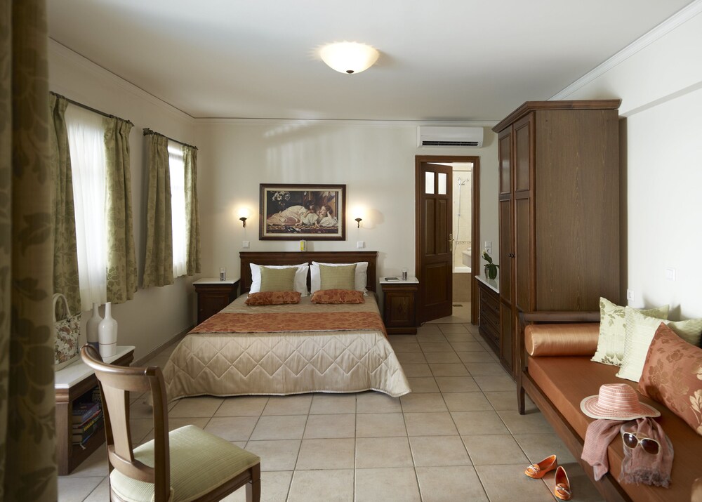 Junior Suite - Guestroom