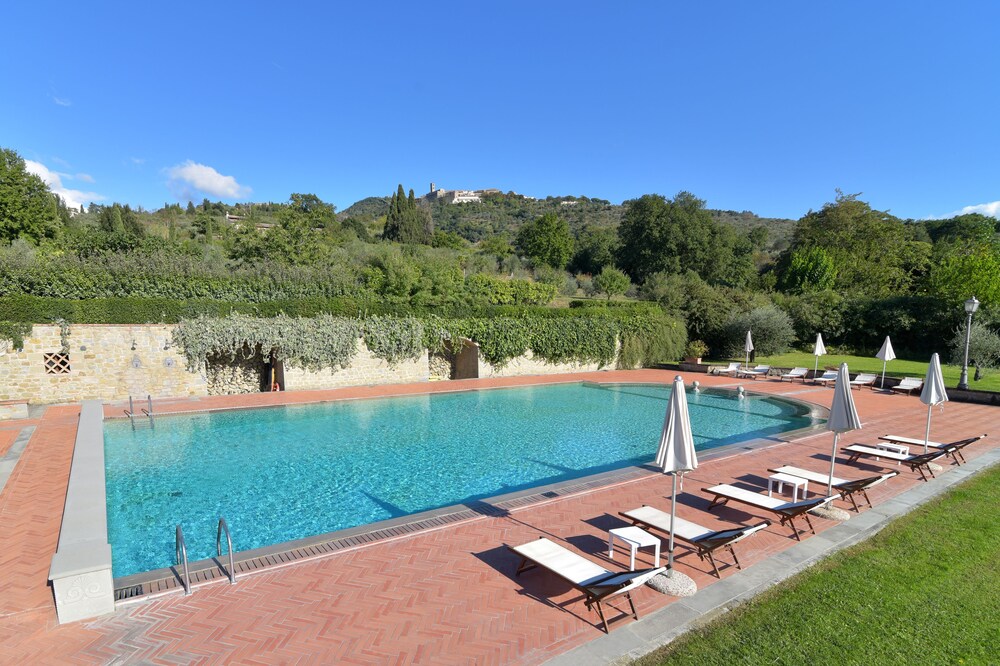 Piscina all'aperto