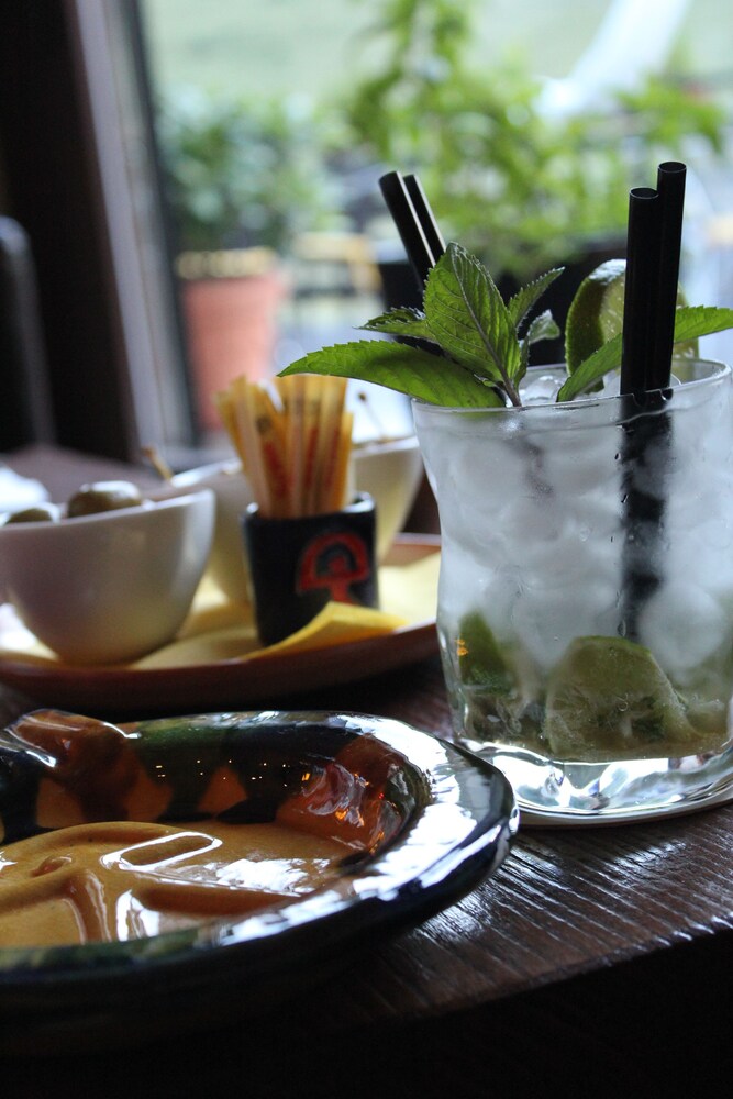 Hotel Bar