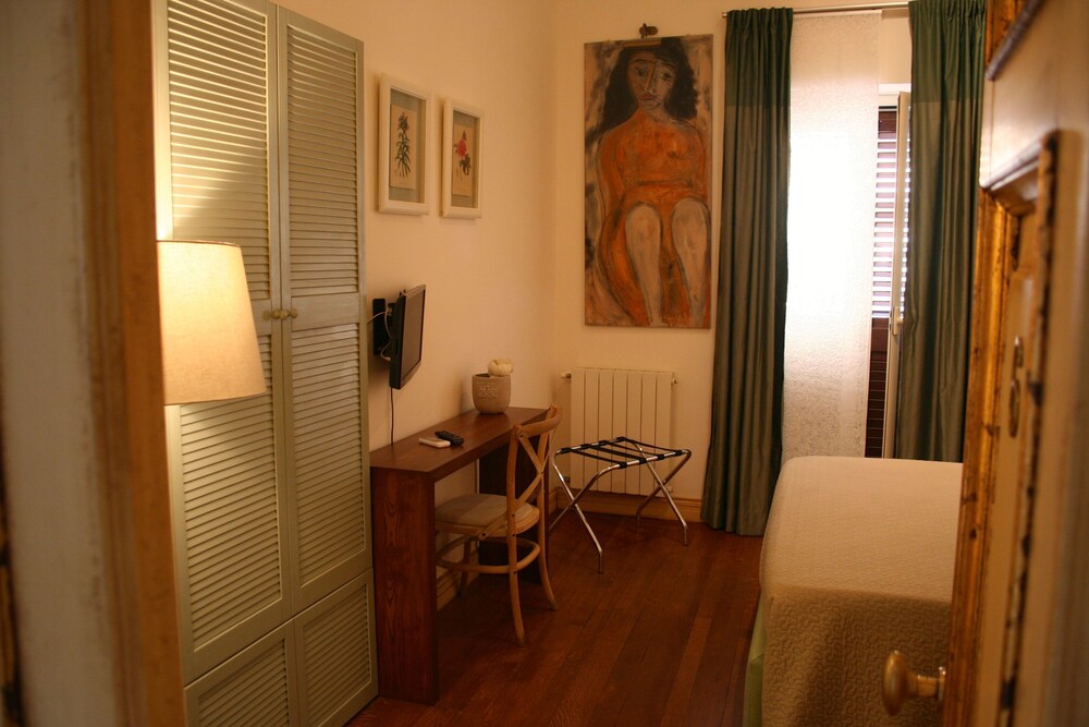 In-Room Amenity