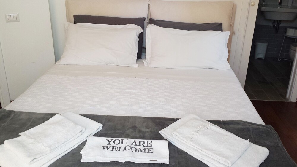 Double Room, 1 Queen Bed - Guestroom