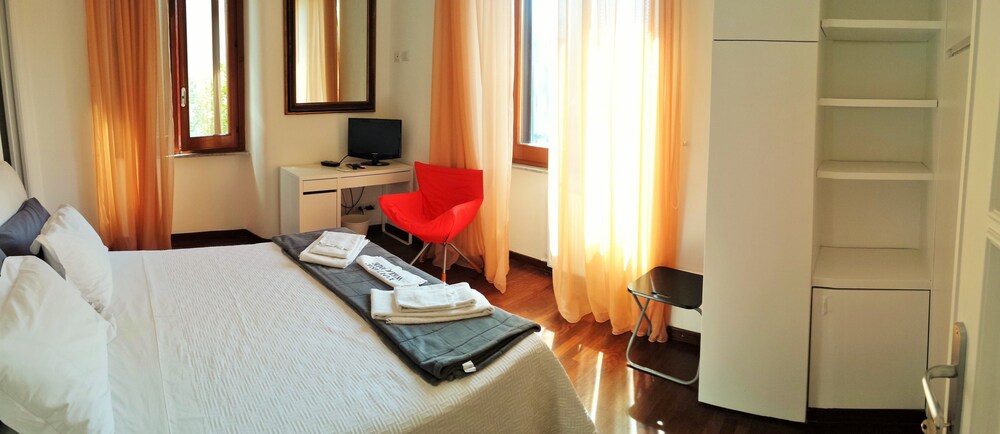 Double Room, 1 Queen Bed - Guestroom