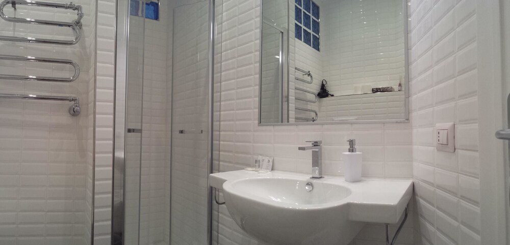 Double Room, 2 Twin Beds - Bathroom