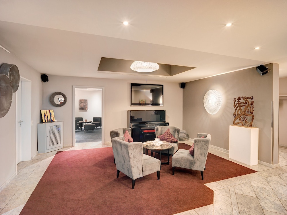 Lobby-Lounge