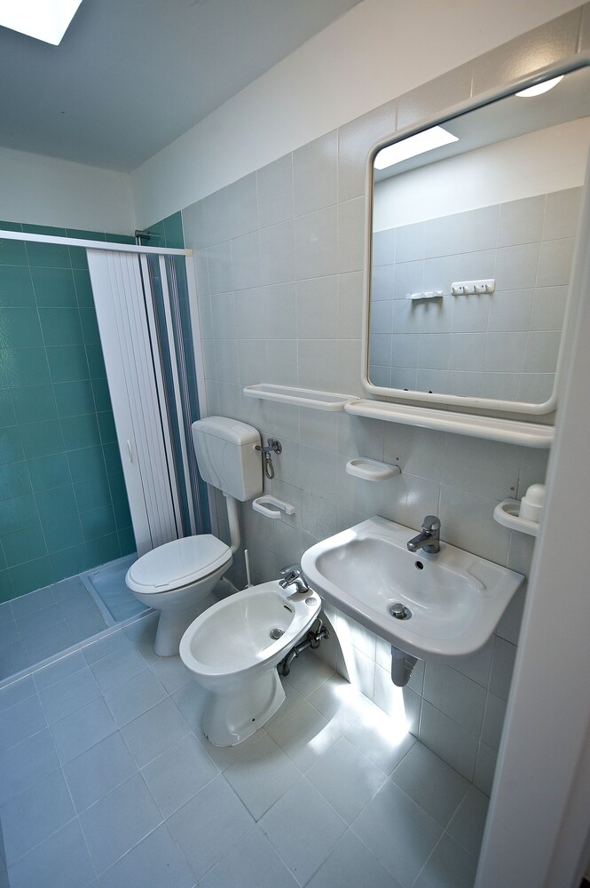 Bagno (Bungalow Economy (French Bed))